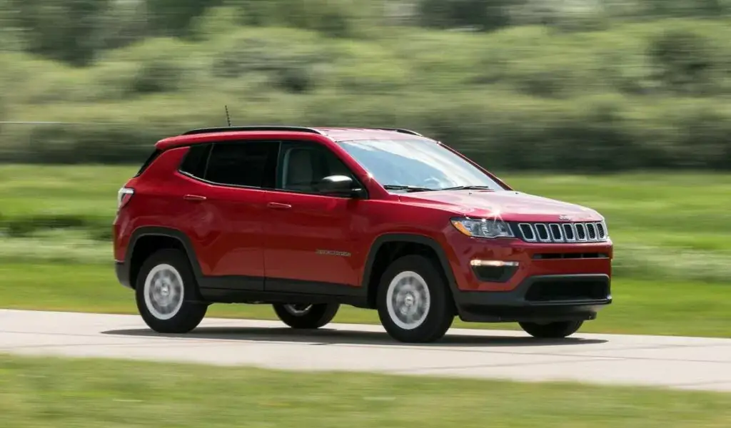 1. Peor año: Jeep Compass 2018 (calificación de 2.60)