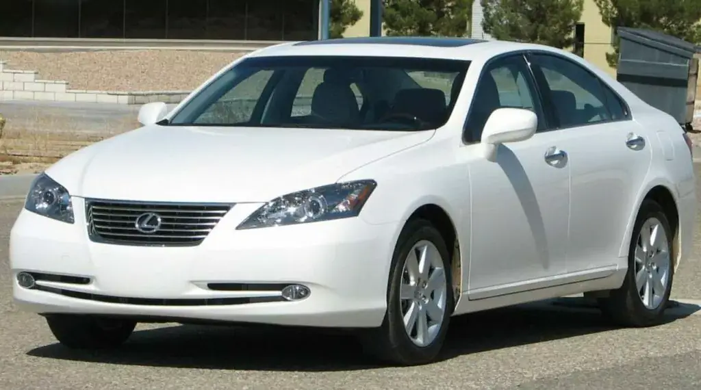 1. Peor año: Lexus ES 350 2007 (calificación de 3.20)