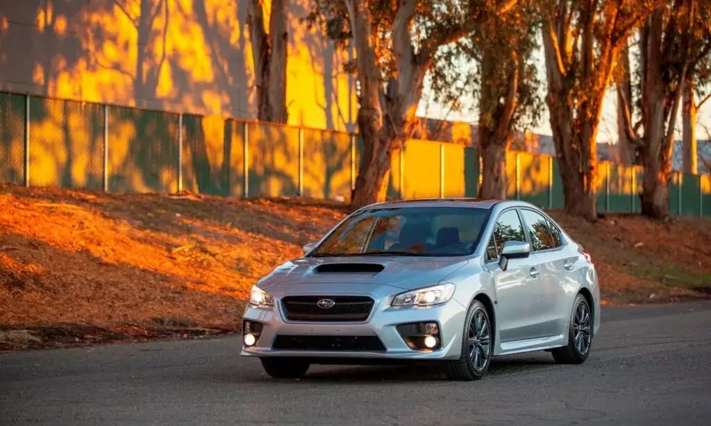 1. Peor año: Subaru WRX 2015 (calificación de 3.22)
