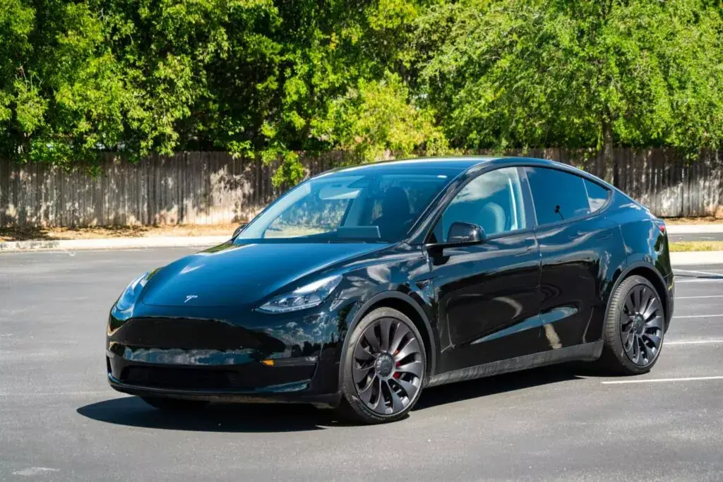 1. Peor año: Tesla Model Y 2022 (calificación de 3.56)