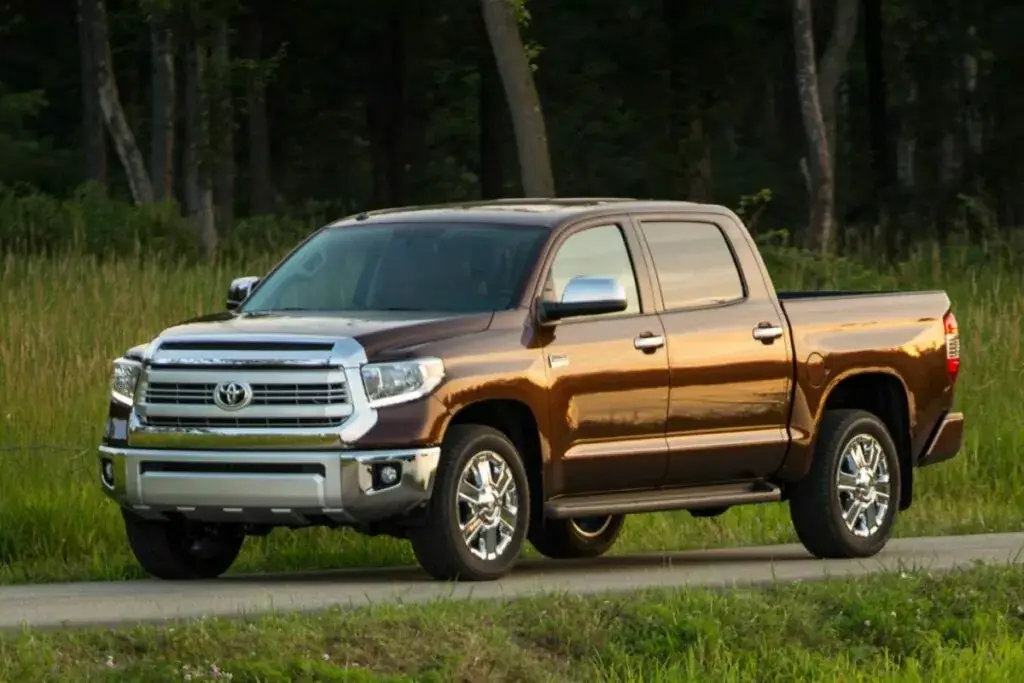 #1 Mejor Año: Toyota Tundra 2015 (4.33 Rating)