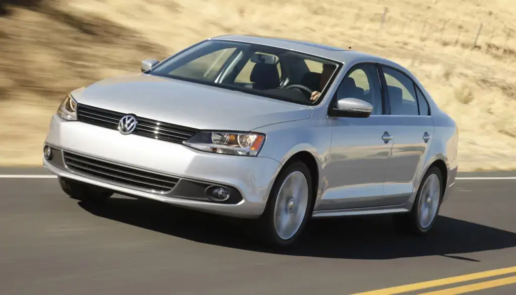 1. Peor año: Volkswagen Jetta 2011 (calificación de 3.00)