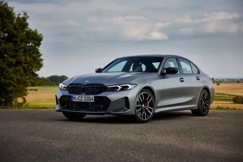 1.BMW Serie 3 2024