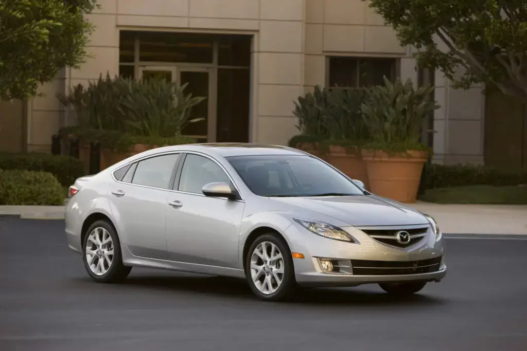 1. Mazda6 2009 (calificación de 3.07)