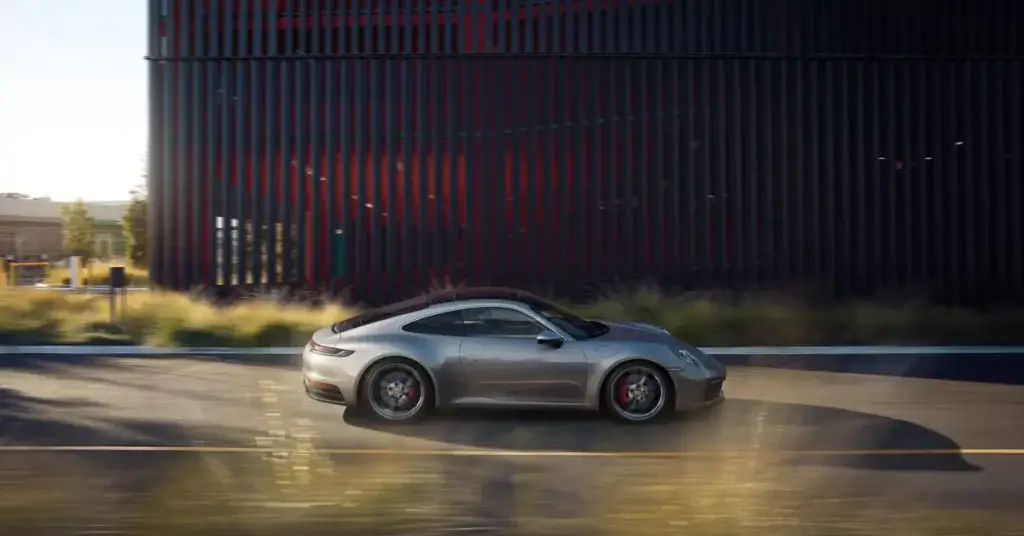 10.Porsche 911
