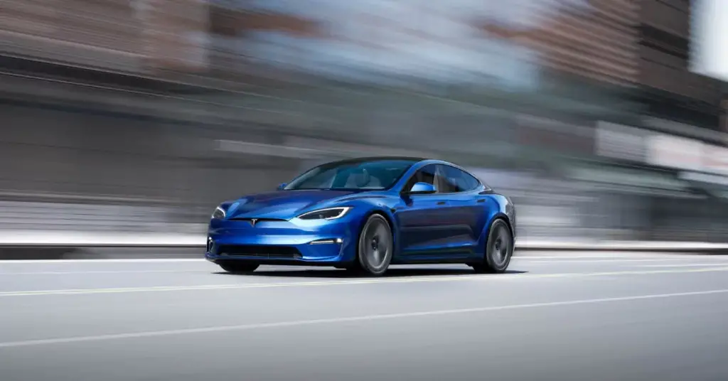 12. Tesla Modelo S