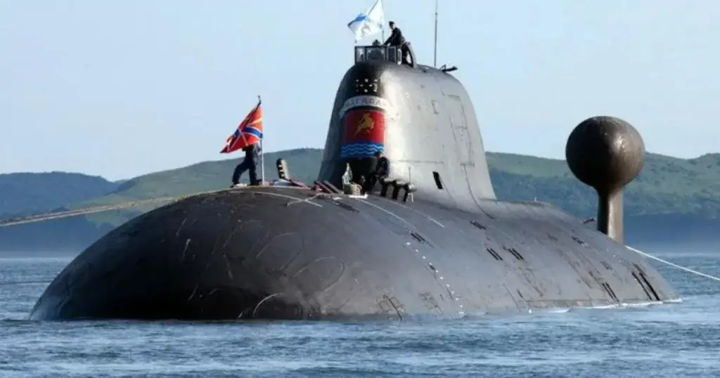 15. Submarino Clase Akula, Rusia (113 m)