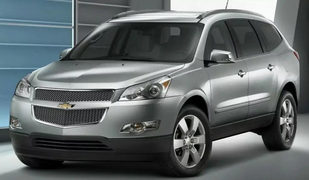 2. Peor año: Chevy Traverse 2009 (calificación de 3.16)
