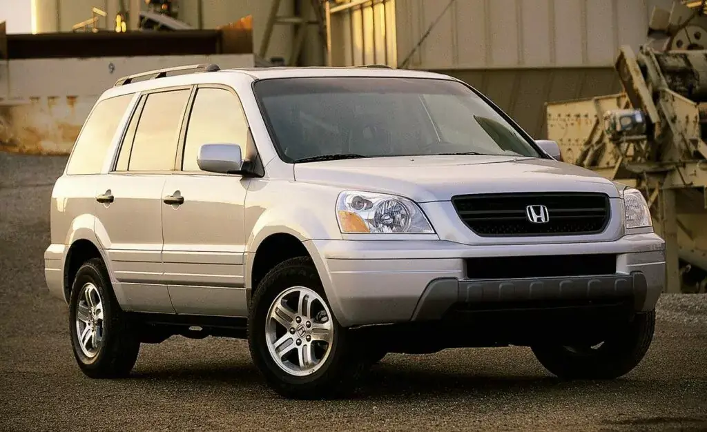 #2 Peor año: Honda Pilot 2003 (3.24 Rating)