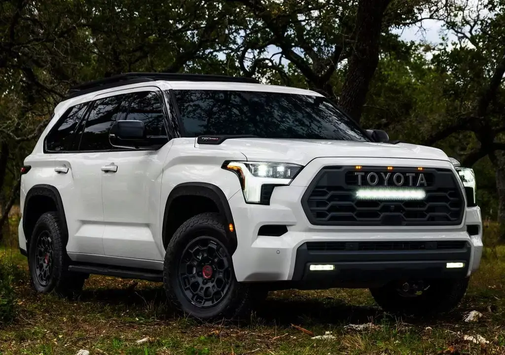 2. Mejor año: Toyota Sequoia 2023 (calificación de 4.26)