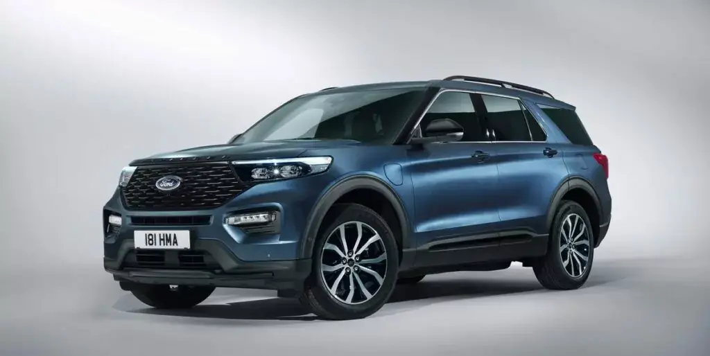 2. Ford Explorer Híbrido 2023: