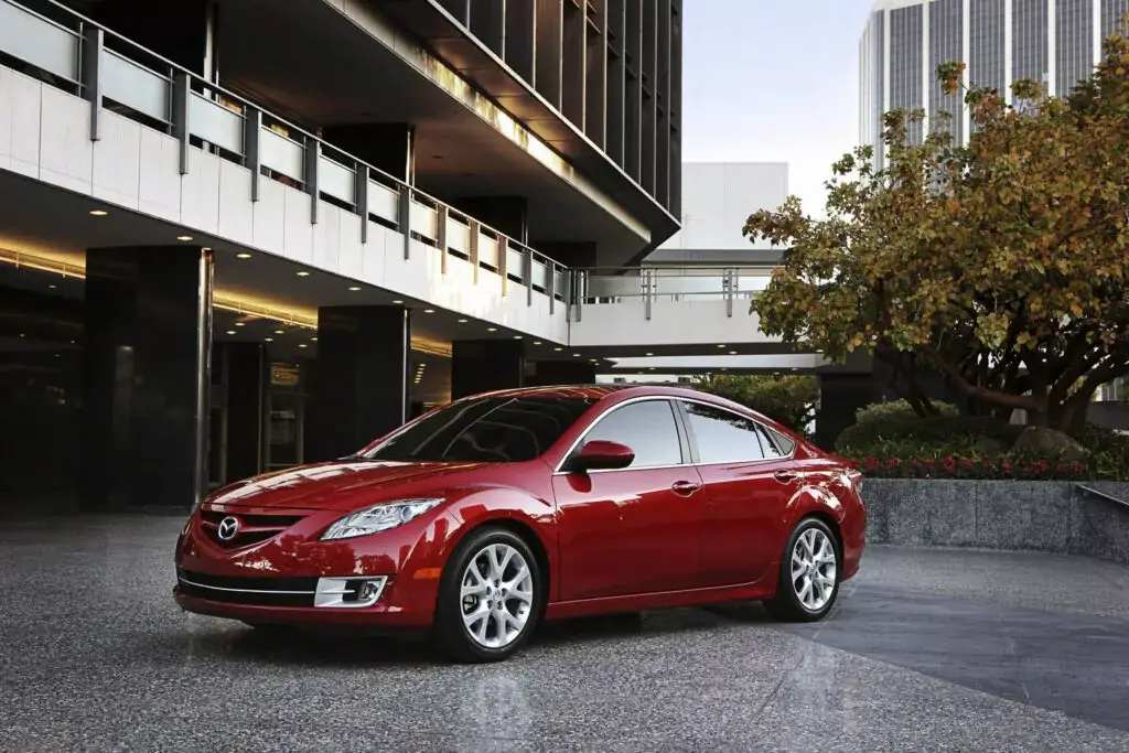 2. Mazda6 2010 (calificación de 3.45)