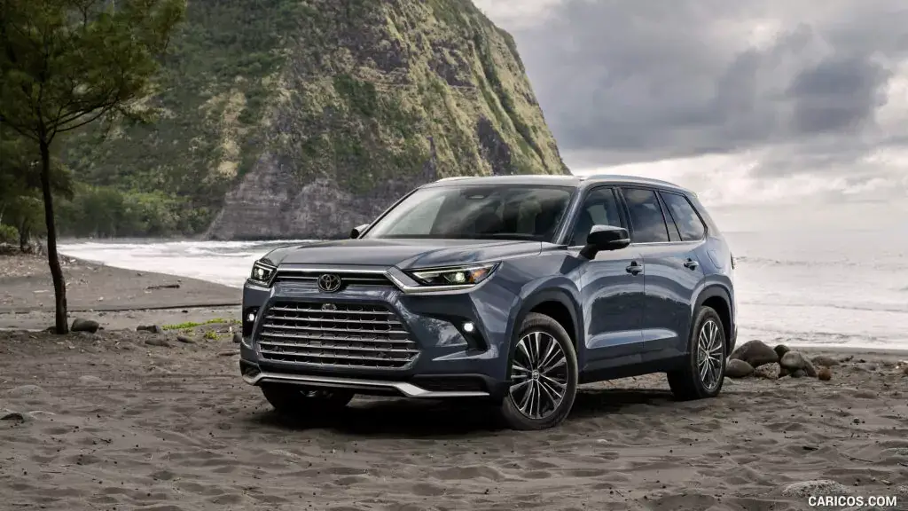2. Toyota Grand Highlander Híbrido 2024