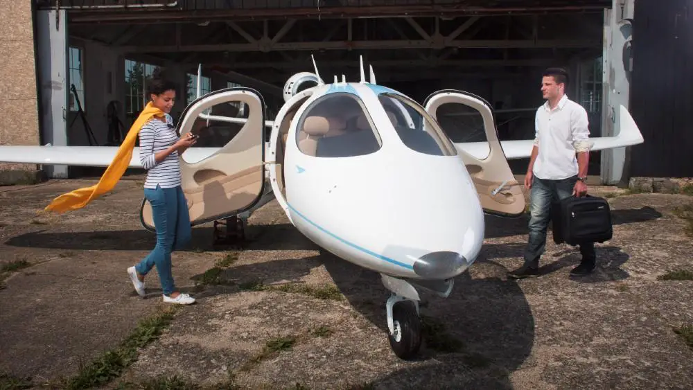 Este nuevo avión ultraligero podría ser el avión de negocios monomotor más rápido del mundo