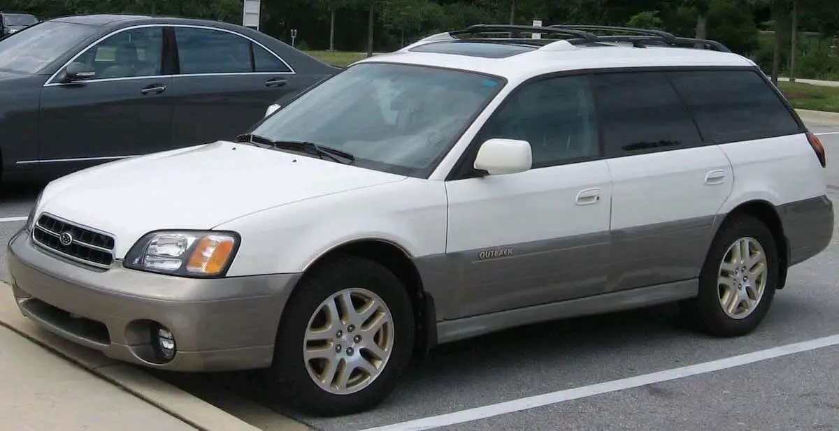 2000-2004 Subaru Outback - Foto de Wikimedia Commons