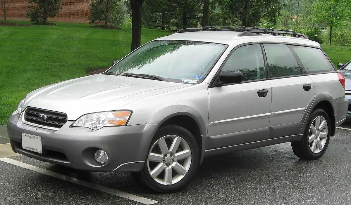 2005-2007 Subaru Outback - Por Wikimedia Commons