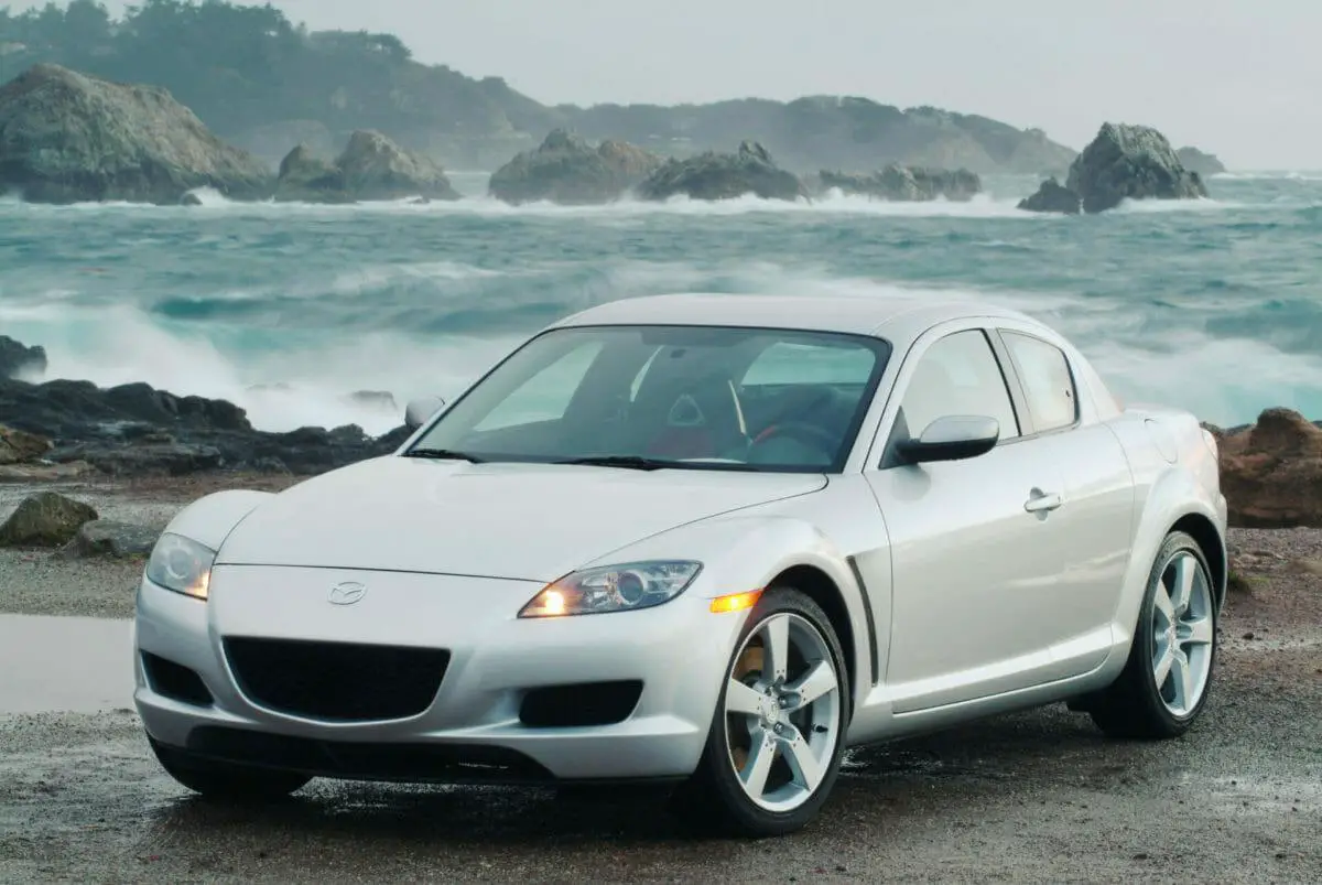 2005 Mazda RX-8-Foto de Mazda.