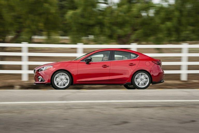 2016_Mazda3_A2Q9824- Foto de Mazda