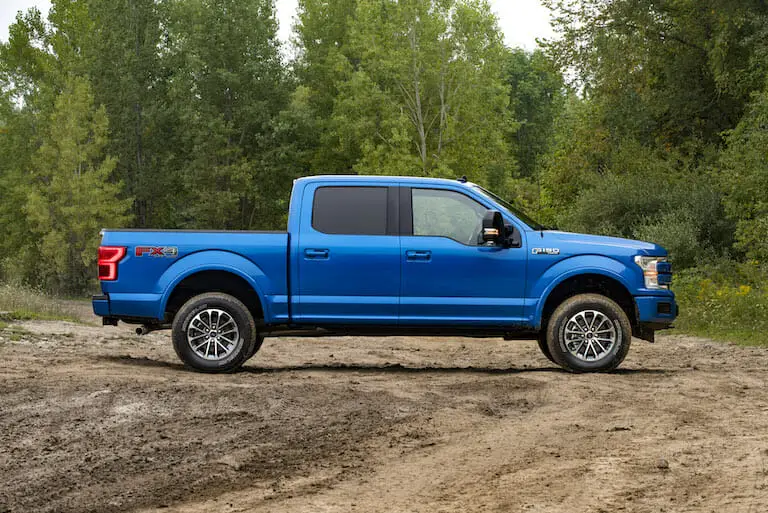 Ford F-2019 Lariat 150 - Foto de Ford
