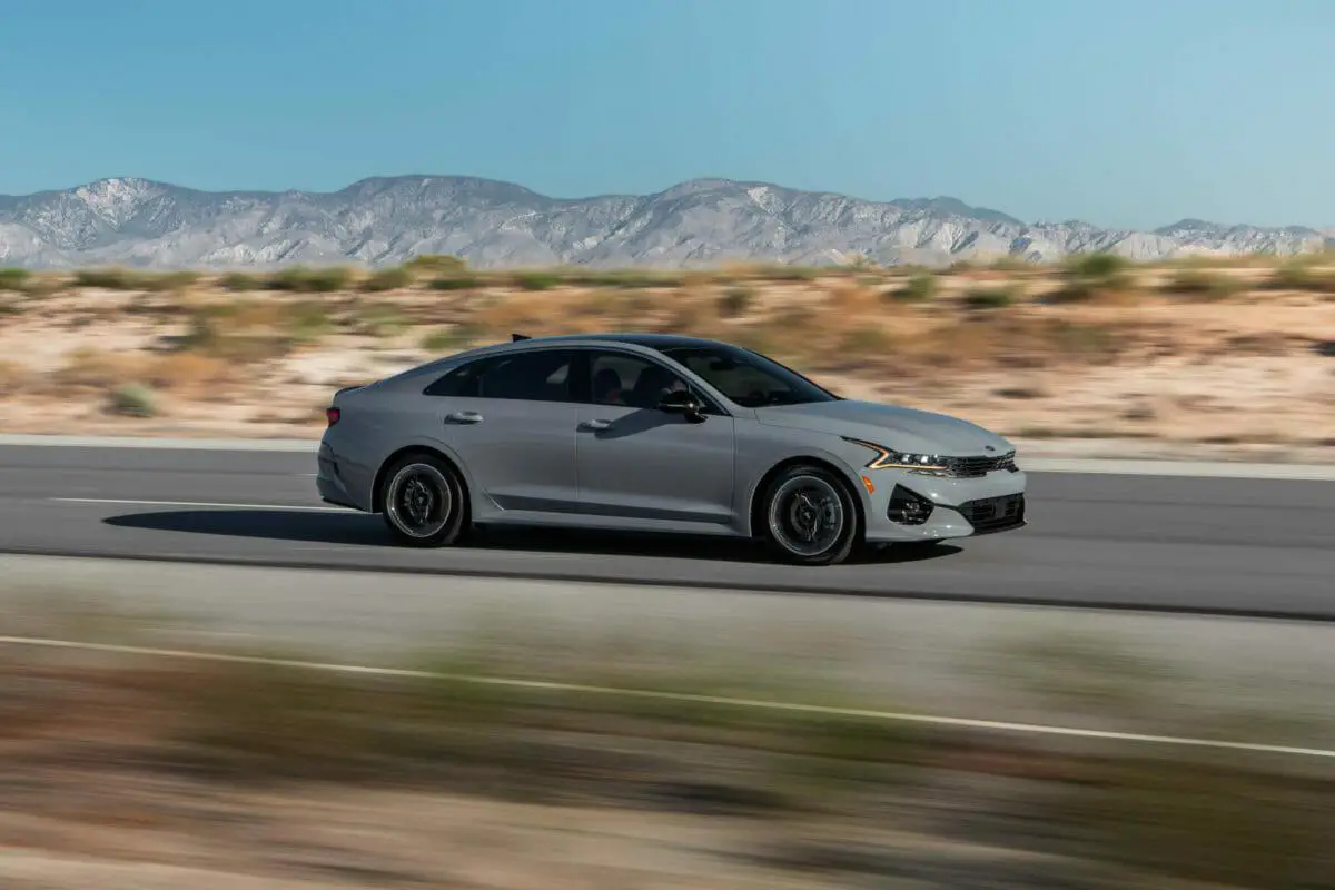 2021 K5 GT-Line-Foto de Kia