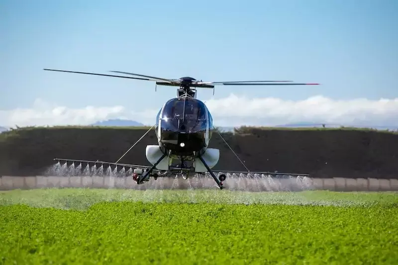23. Helicópteros agrícolas: