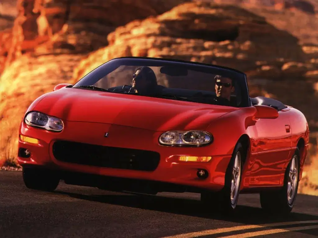 3. Peor año: Chevrolet Camaro 1998 (calificación de 3.63)