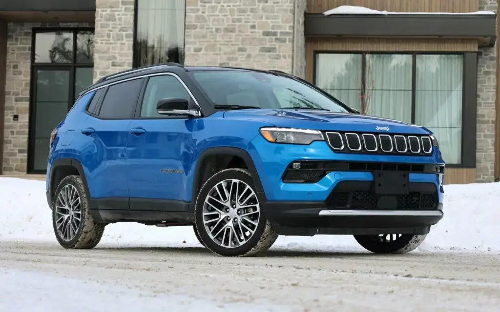3. Mejor año: Jeep Compass 2022 (calificación de 3.97)