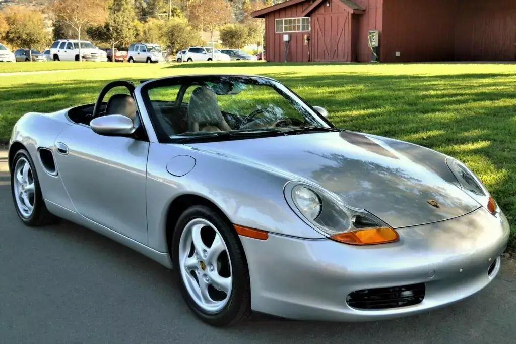 3. Peor año: Porsche Boxster 1999 (calificación de 3.24)