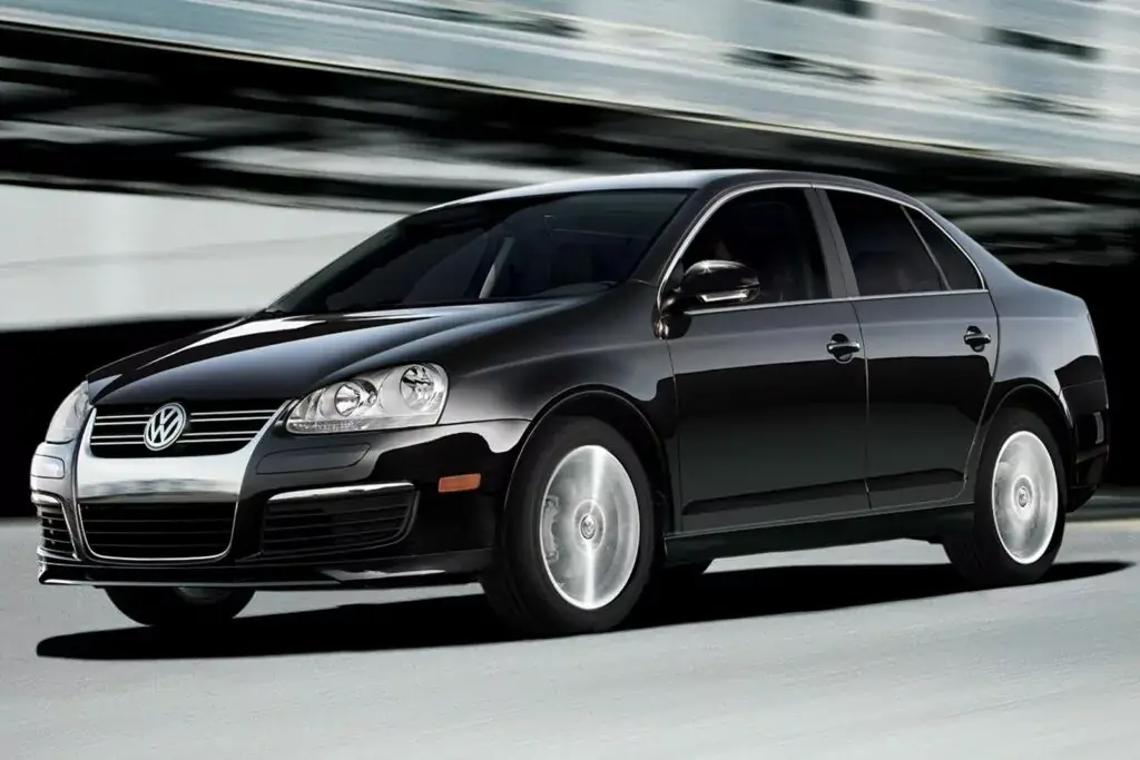 3. Peor año: Volkswagen Jetta 2010 (calificación de 3.30)