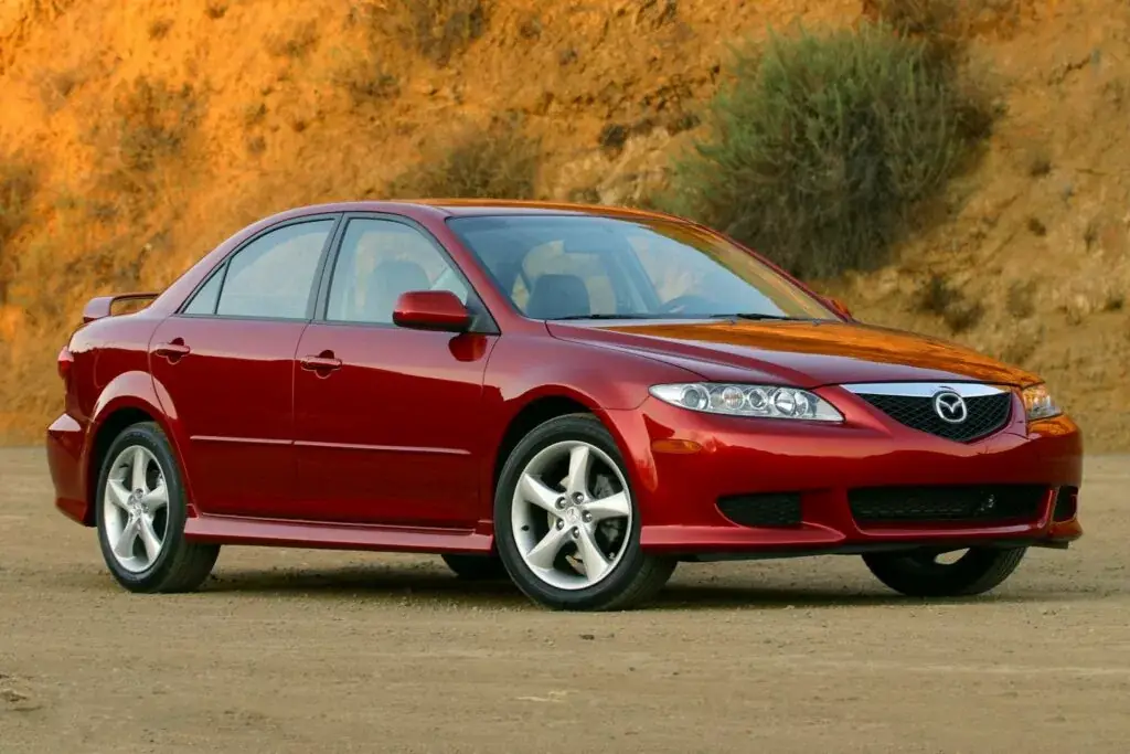 3. Mazda6 2003 (calificación de 3.50)
