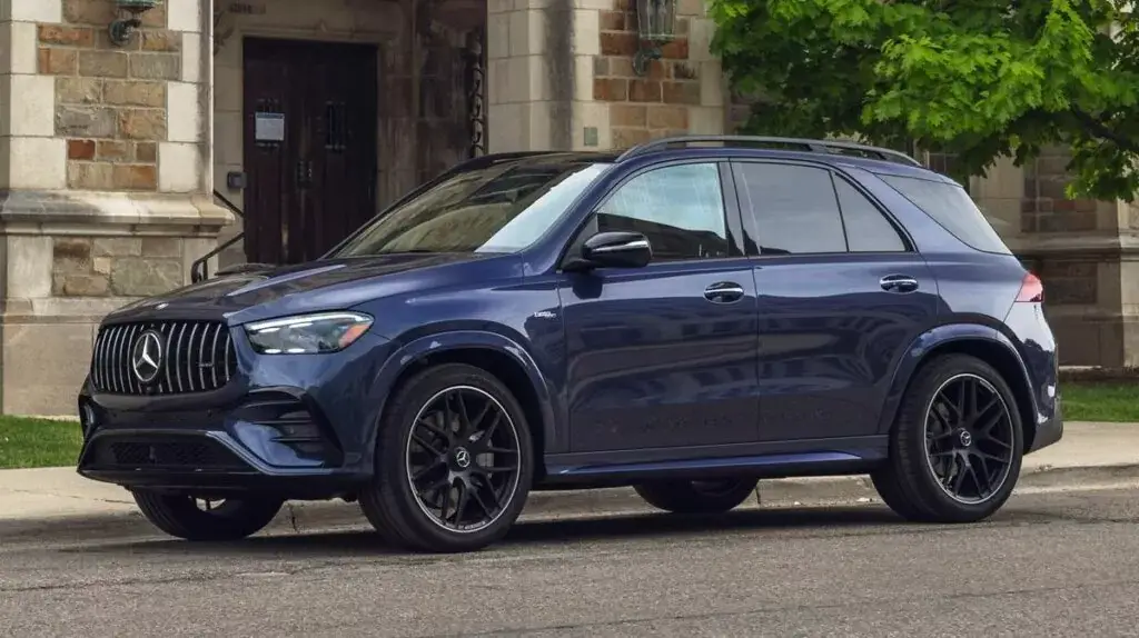 3. SUV Mercedes-AMG GLE 53 2023: