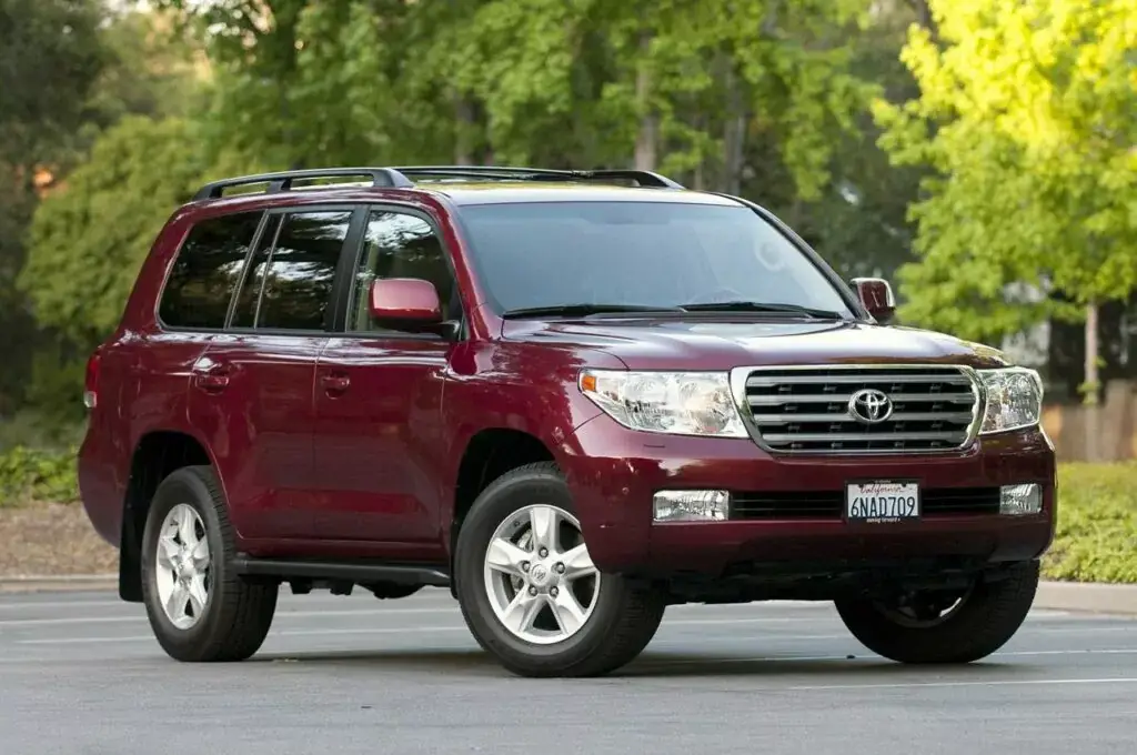 4. Peor año: Toyota Land Cruiser 2011 (calificación de 4.00)