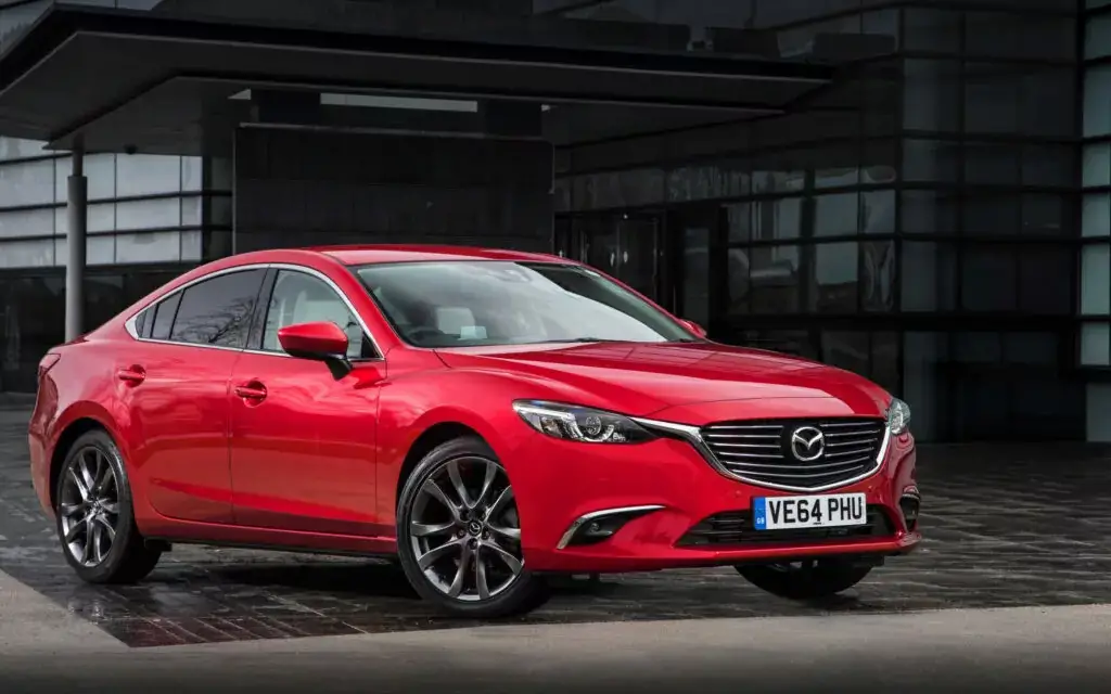 4. Mazda6 2017 (calificación de 4.48)