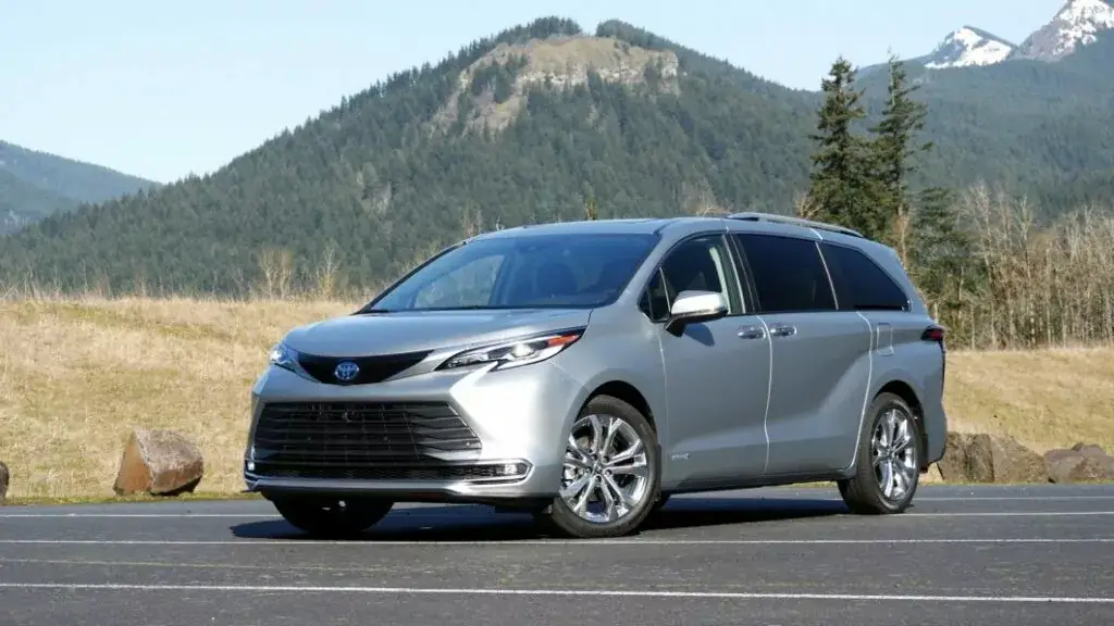 4. Toyota Sienna: