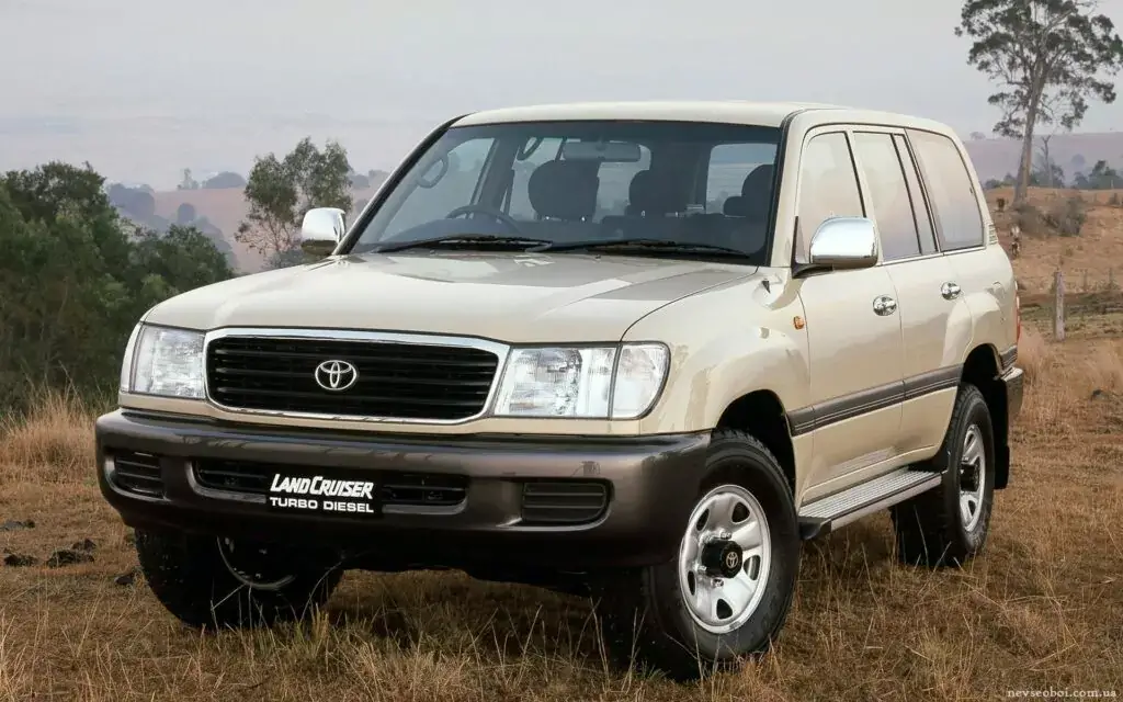 5. Peor año: Toyota Land Cruiser 2000 (calificación de 4.03)