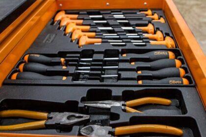 5 herramientas que nunca deberías comprar para el coche