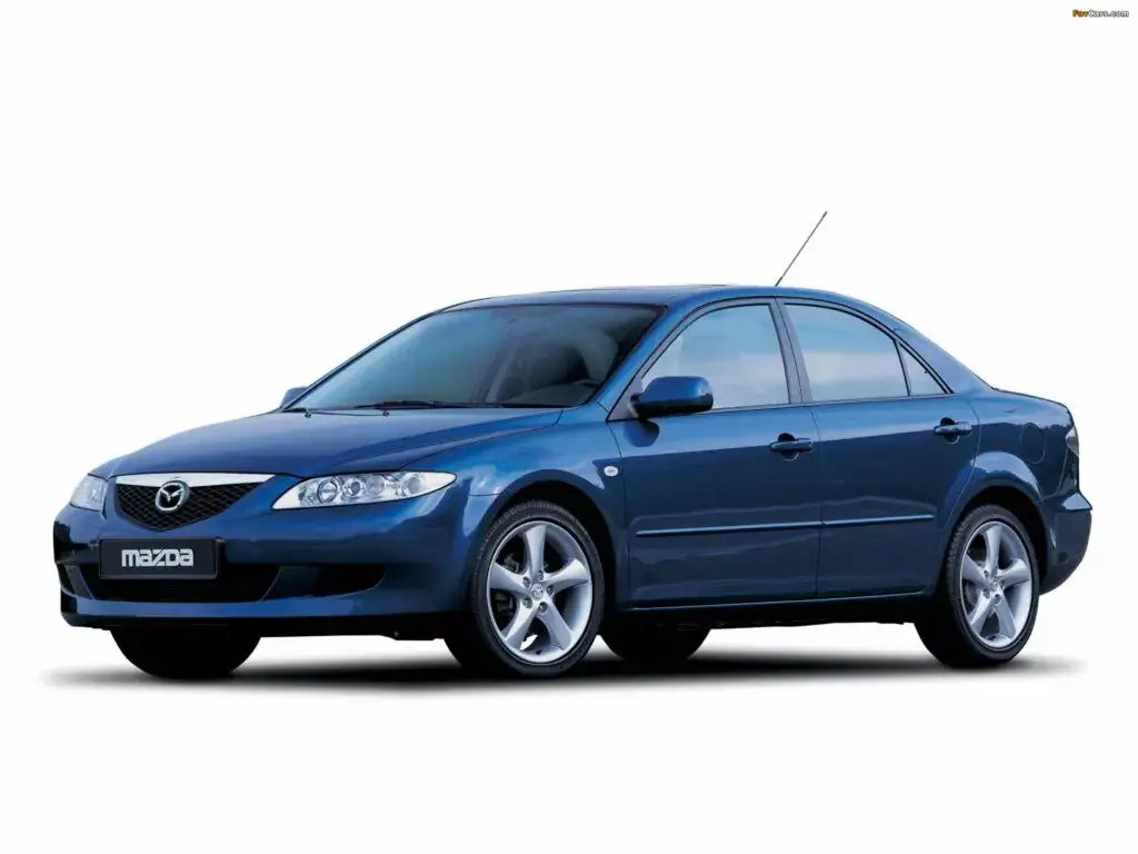 5. Mazda6 2004 (calificación de 3.64)