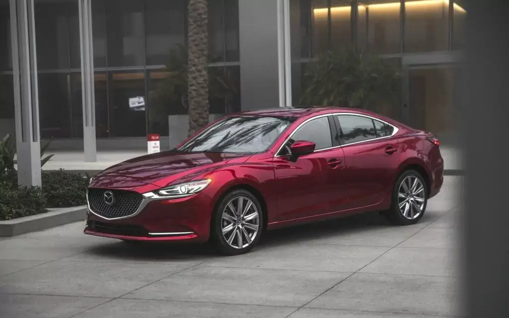 5. Mazda6 2018 (calificación de 4.42)