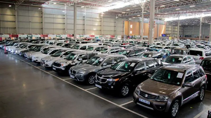 Los 5 peores coches que estarías loco por comprar