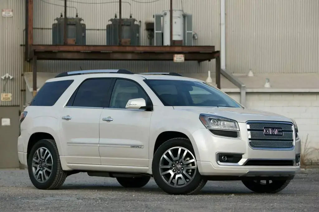 6. Mejor año: GMC Acadia 2013 (calificación de 4.02)