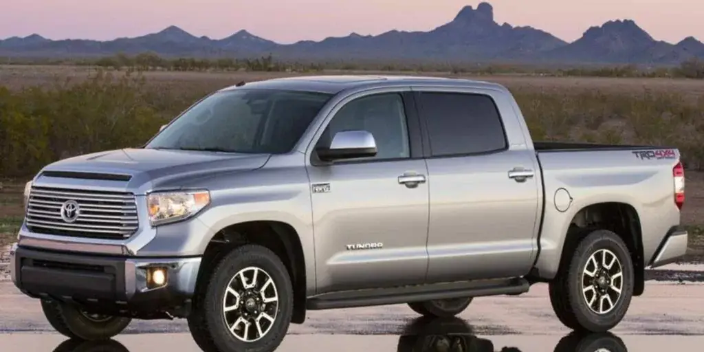 #6 Mejor año: Toyota Tundra 2016 (calificación de 4.18)