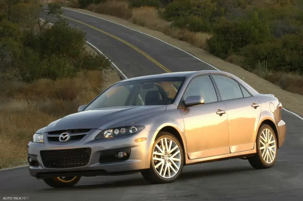 6. Mazda6 2007 (calificación de 3.67)