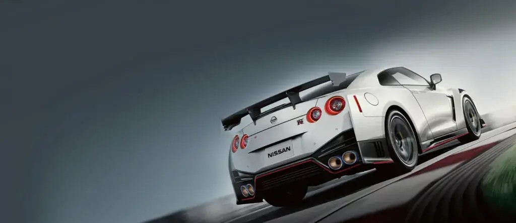 6. Nissan GT-R