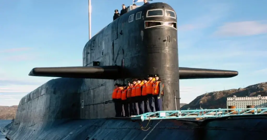 6. Submarino Clase Delta, Rusia (166 m)