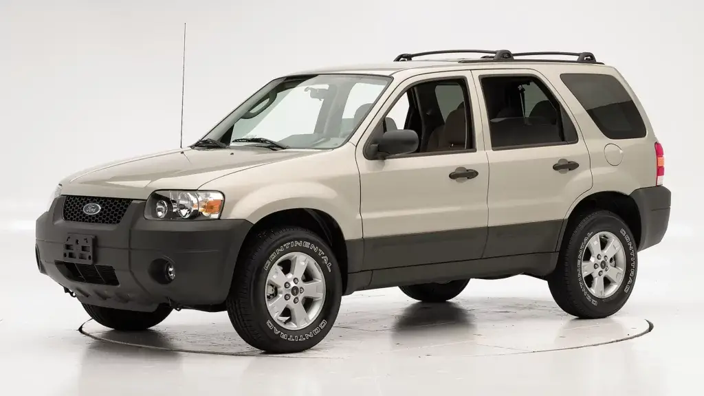 #7 Peor año: Ford Escape 2005 (calificación de 3.82)