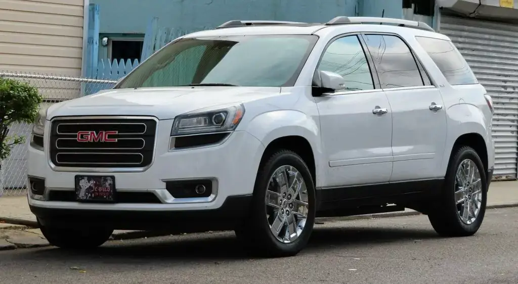 7. Mejor año: GMC Acadia 2015 (calificación de 3.81)
