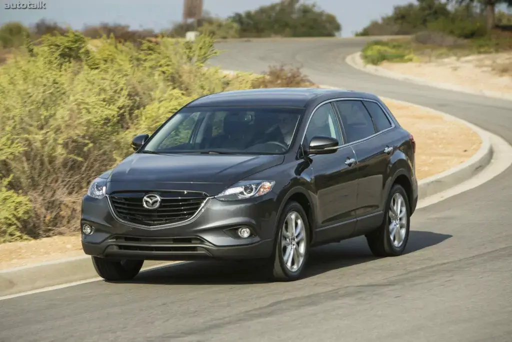 7. Peor año: Mazda CX-9 2013 (calificación de 3.74)