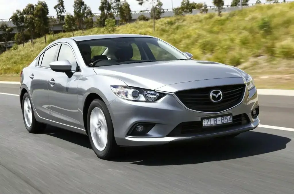 7. Mazda6 2013 (calificación de 4.21)