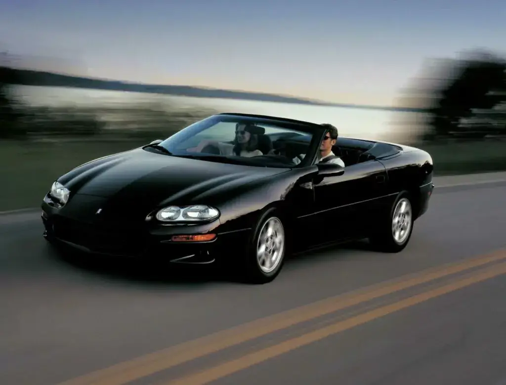8. Mejor año: Chevrolet Camaro 2001 (calificación de 3.96)