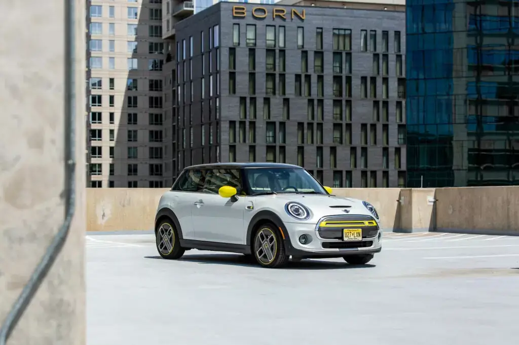 #8 Mejor año: Mini Cooper 2020 (calificación de 4.30)